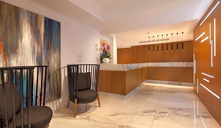 The Blue Ivy Hotel & Suites