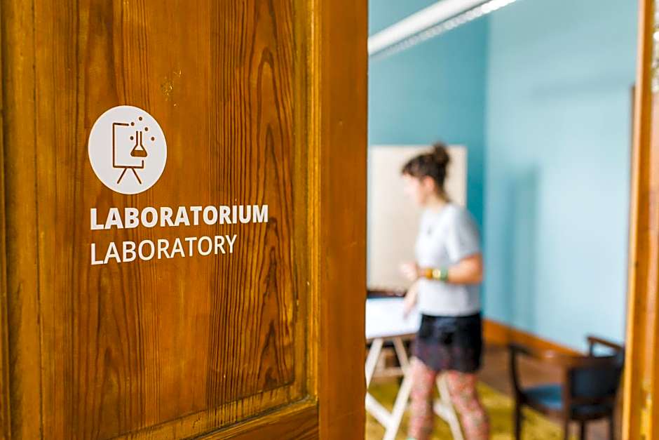 COCONAT-a workation retreat & Coworking