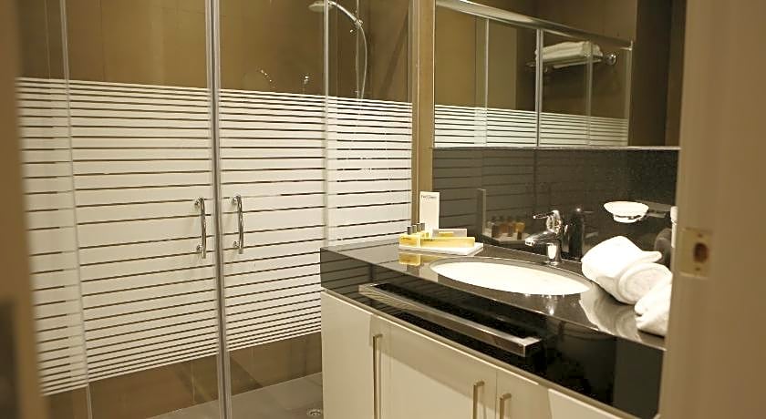 ParkTower Suites