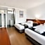 Beaconsfield Lodge Motel