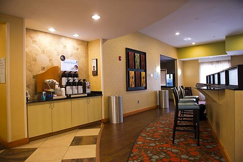 Holiday Inn Express Hotel & Suites Atlanta East - Lithonia By IHG