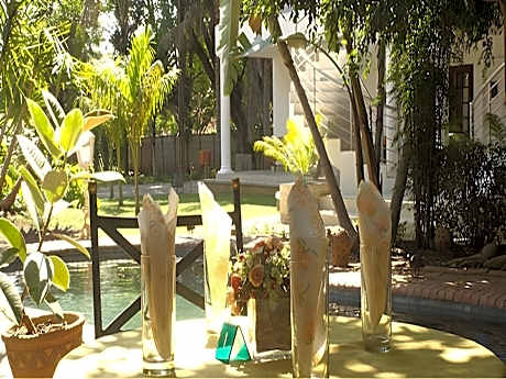 Motsamai Guest Lodge