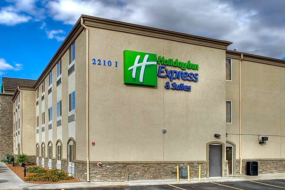 Holiday Inn Express Hotel & Suites Carlsbad By IHG