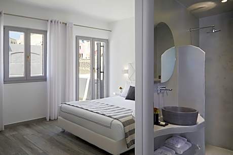 Elegant Suite with Private Balcony