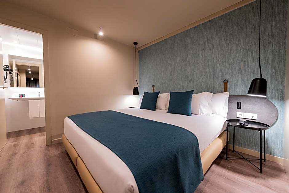 Atenea Rekord Suites