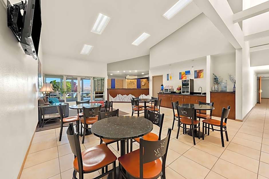 Best Western Topaz Lake Inn