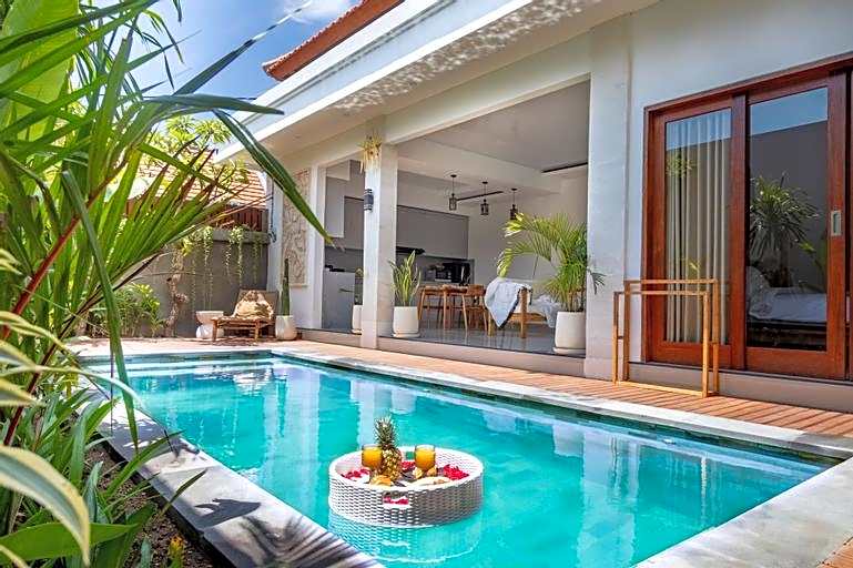 Canggu, Big Kitchen and Pool - All New, Design!