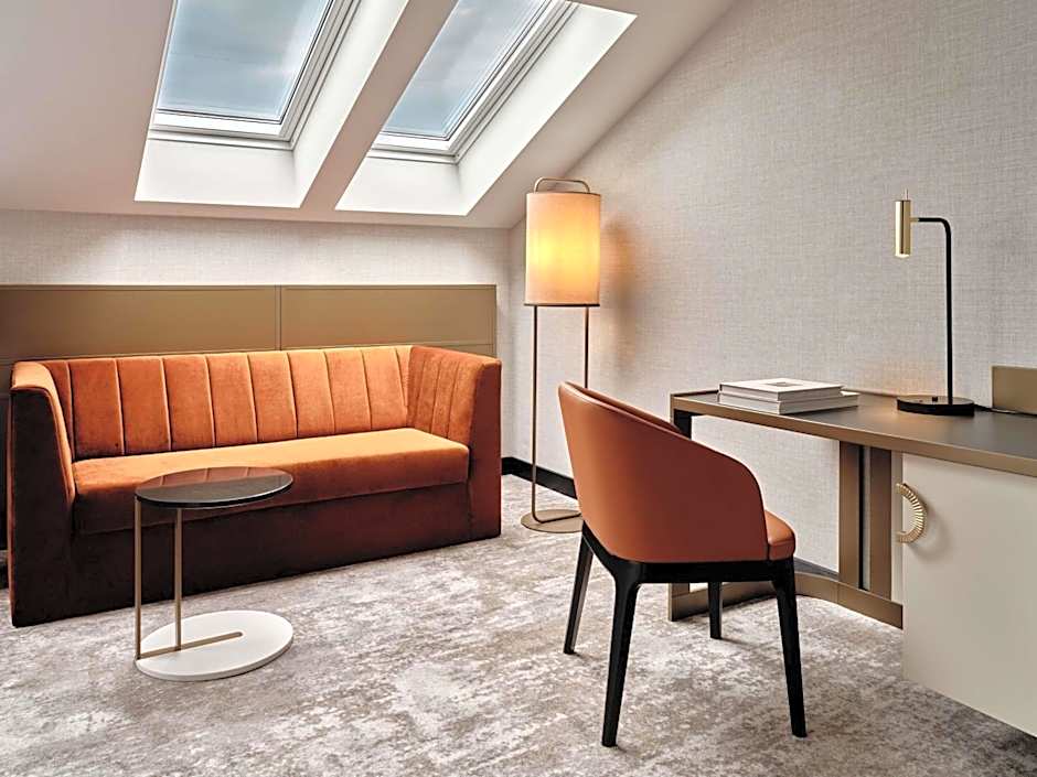 Crown Krakow - Handwritten Collection