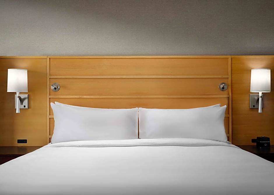 Sonesta Redondo Beach & Marina