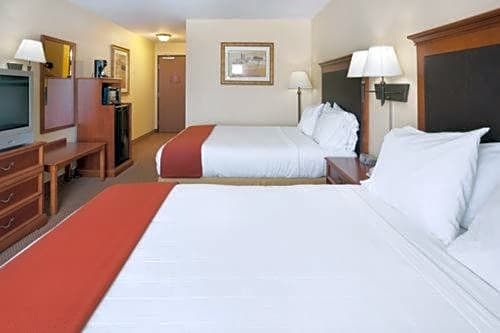 Holiday Inn Express Hotel & Suites Laredo-Event Center Area