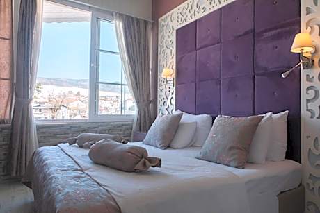 Comfort Double or Twin Room with Travertine View