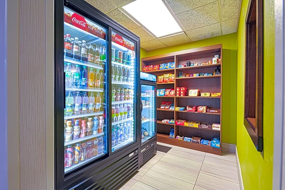 Holiday Inn Express Hotel & Suites East Lansing By IHG