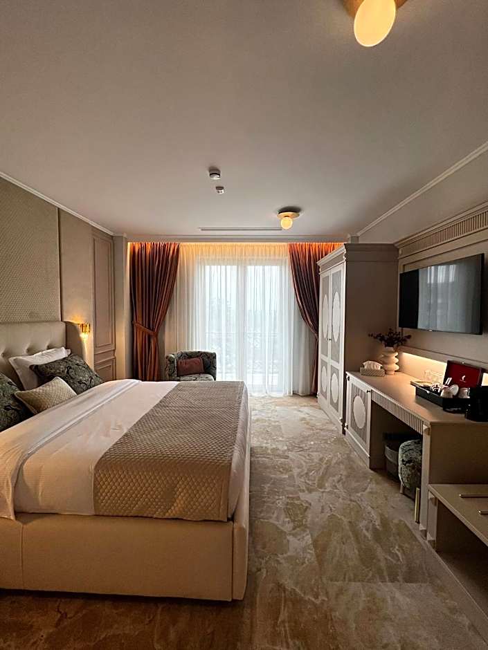 Photo 1 of 8 of Deluxe 1 Double Bed or 2 Beds