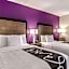 La Quinta Inn & Suites by Wyndham Warwick-Providence Airport