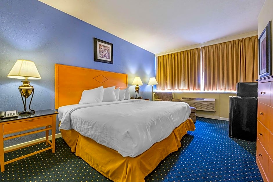 Days Inn & Suites by Wyndham Lebanon PA