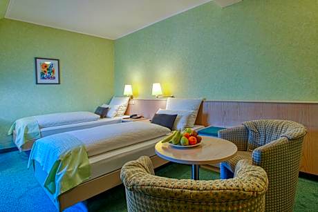 Double or Twin Room with Shower