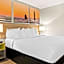 Days Inn & Suites by Wyndham Warren