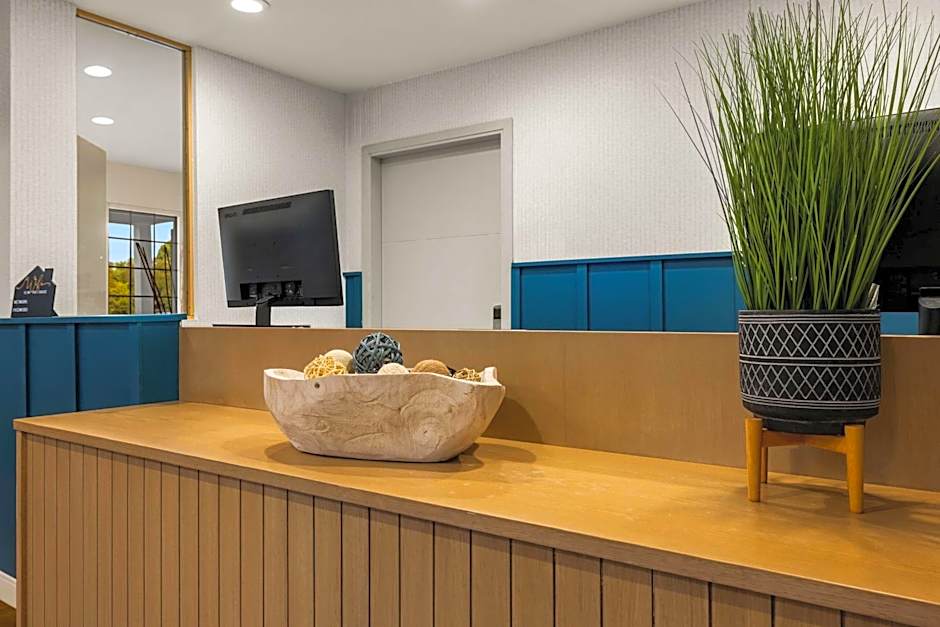Sonesta Simply Suites Irvine East Foothill