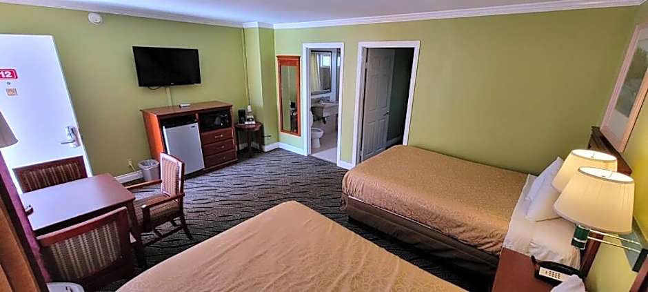 Redondo Inn and Suites