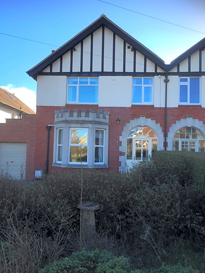 Mooredge - Room only