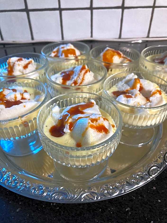 CheRiedel Bed & Breakfast & Art Gallery