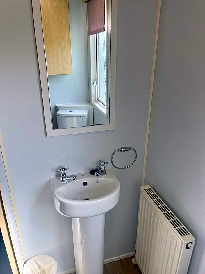 Red Deer Village Holiday Park - 3 Bedroom, Self-Catering Holiday Home