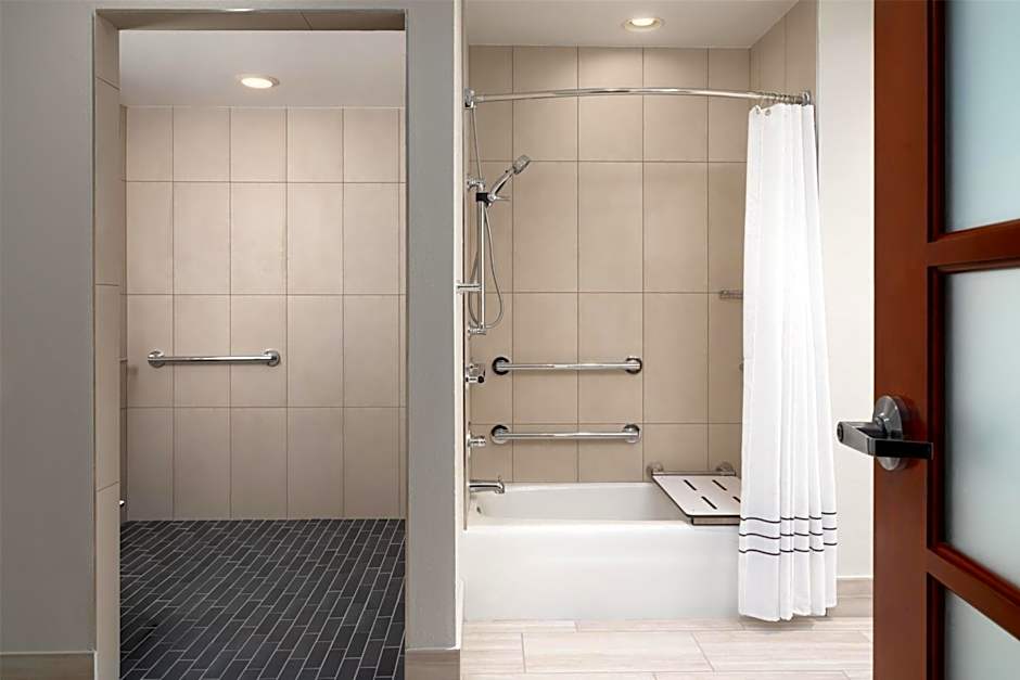 Embassy Suites by Hilton San Marcos Hotel Conference Center