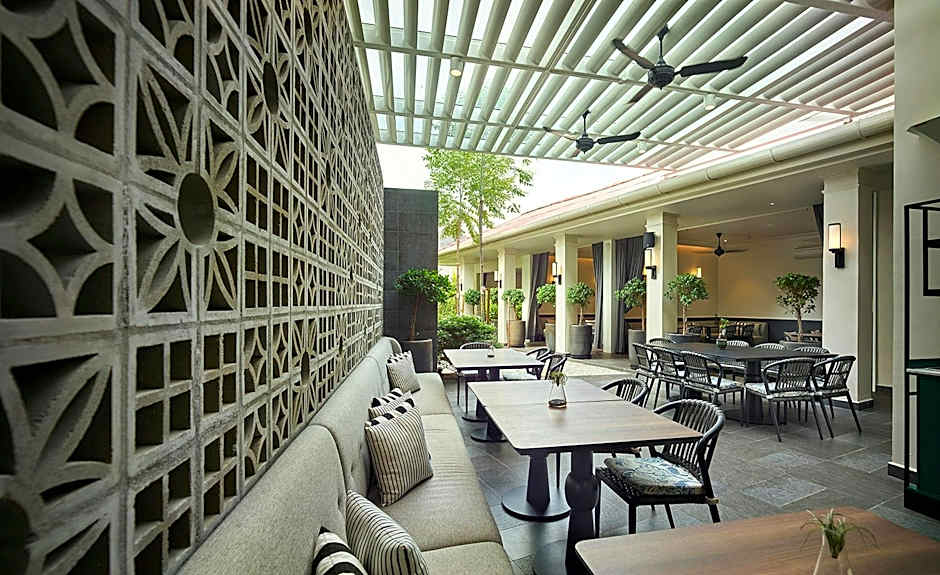 The Edison George Town