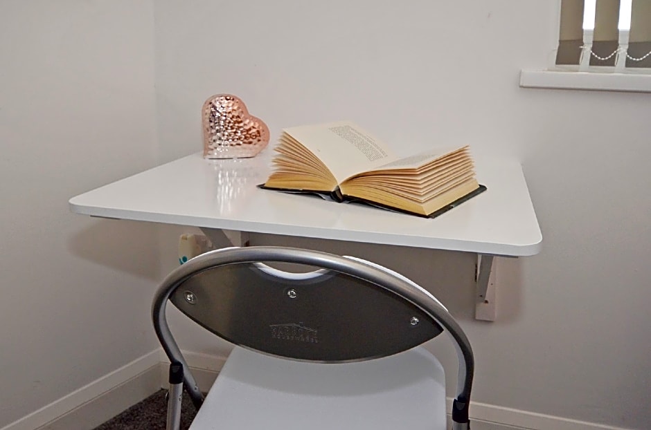 Townhouse PLUS @ 301 West Street Crewe