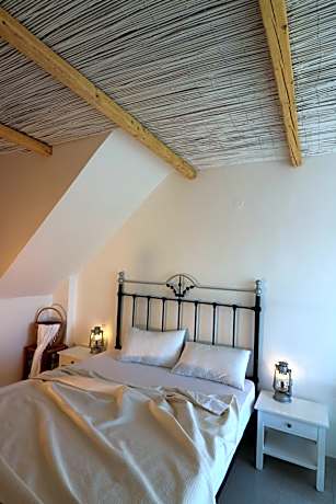 Superior One-Bedroom Apartment