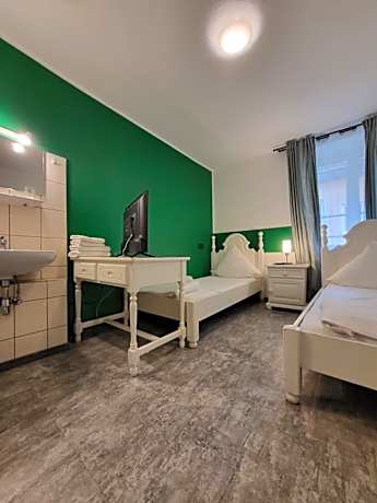 Single Room with Shared Shower and Toilet