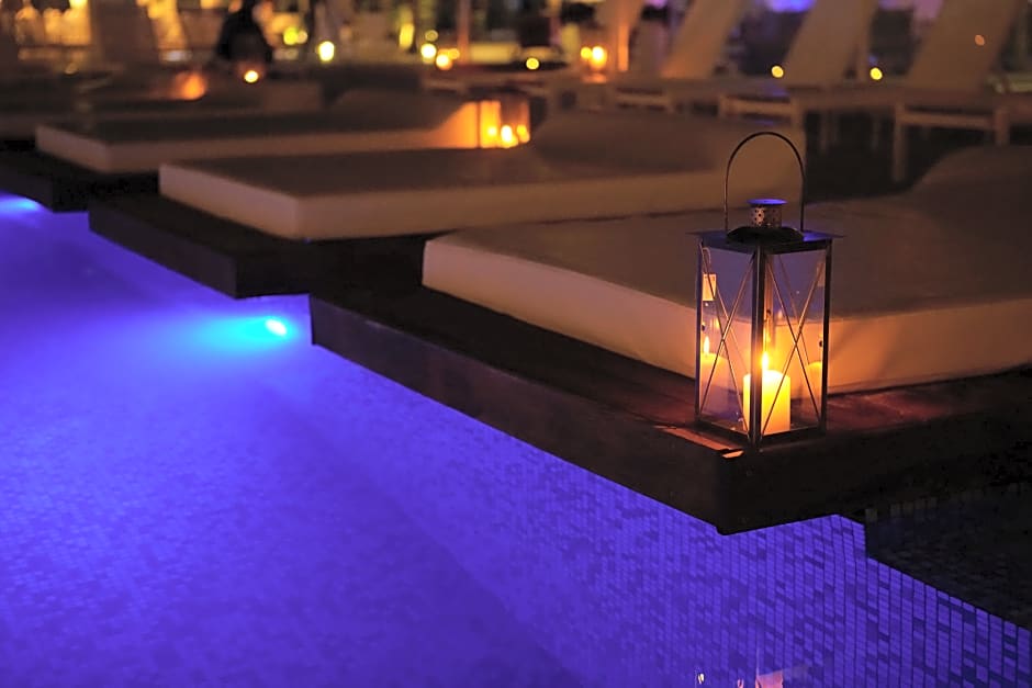 Melpo Antia Luxury Apartments & Suites