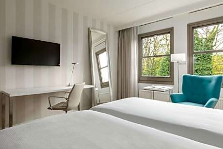 Superior Double or Twin Room with Extra Bed