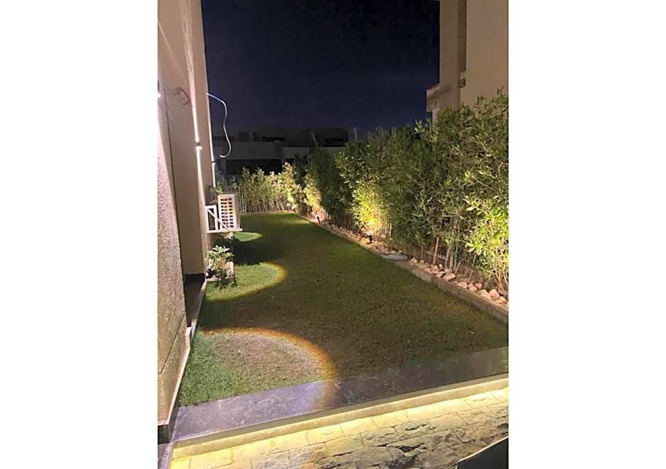 فيلا رائعة في أفخم كومباوندات الشيخ زايد