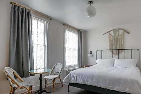 King Room - Surf Hotel
