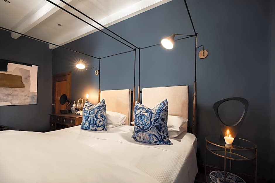 Akademie Street Boutique Hotel