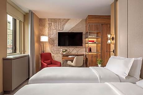 Premium Twin Room with City View