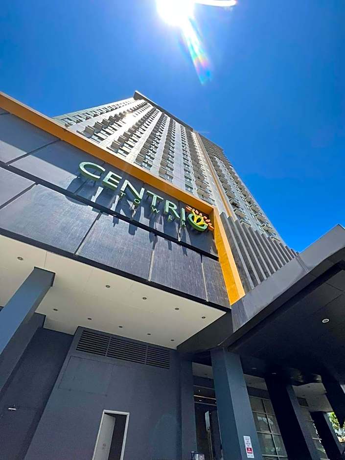 1 BR Centrio Tower 926