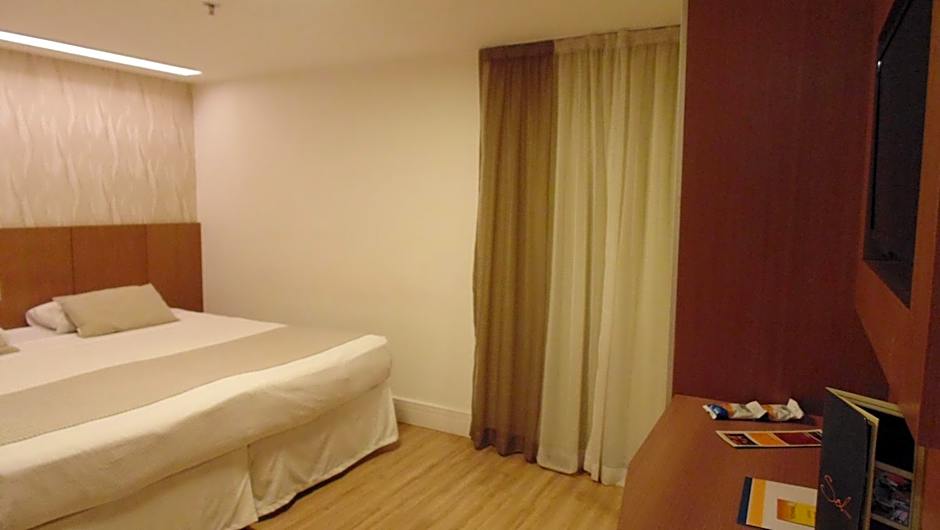 Mirasol Copacabana Hotel