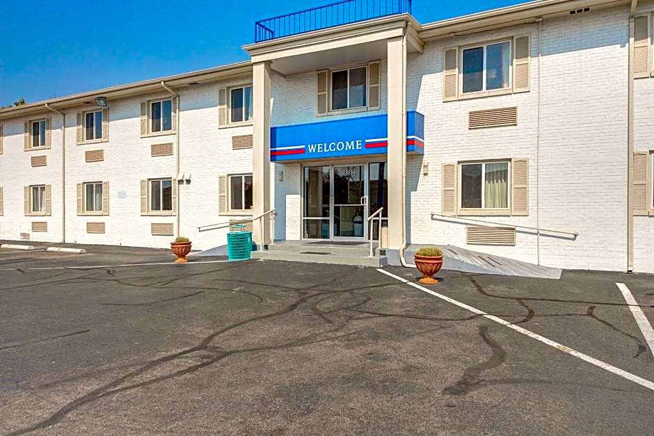Motel 6-Wichita, KS