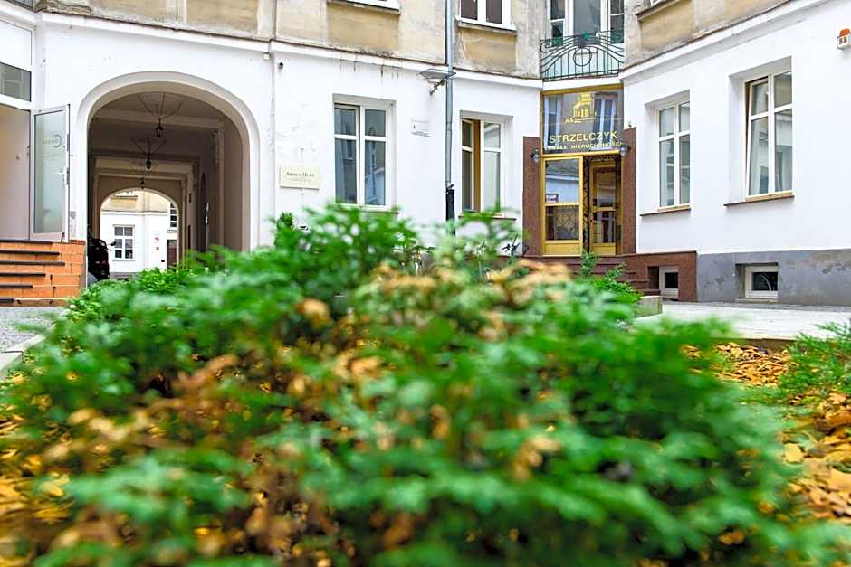 Constitution Square Rooms