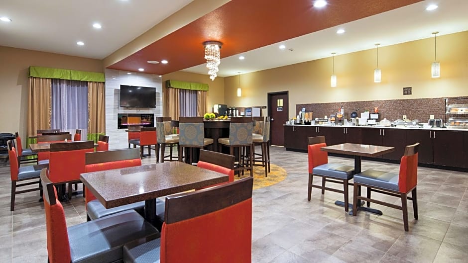 Best Western Plus Fairview Inn & Suites