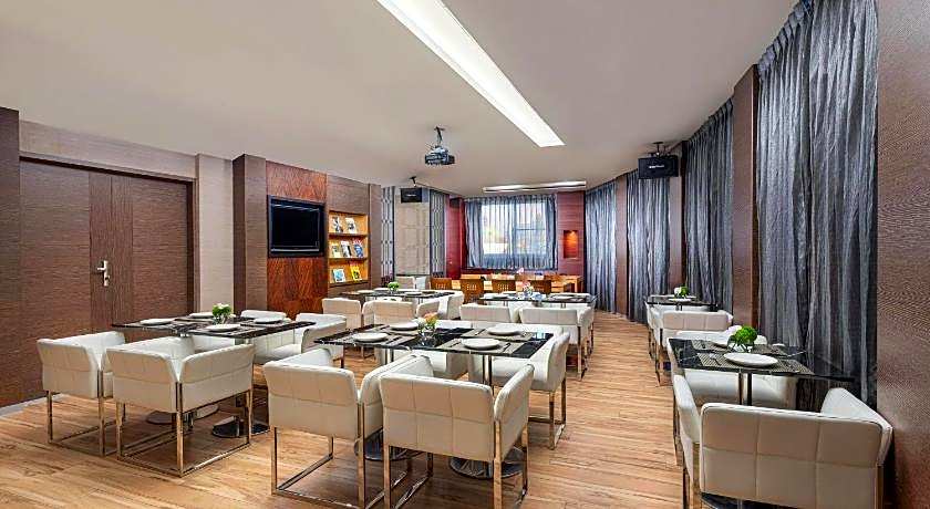 Days Inn By Wyndham Chiayi