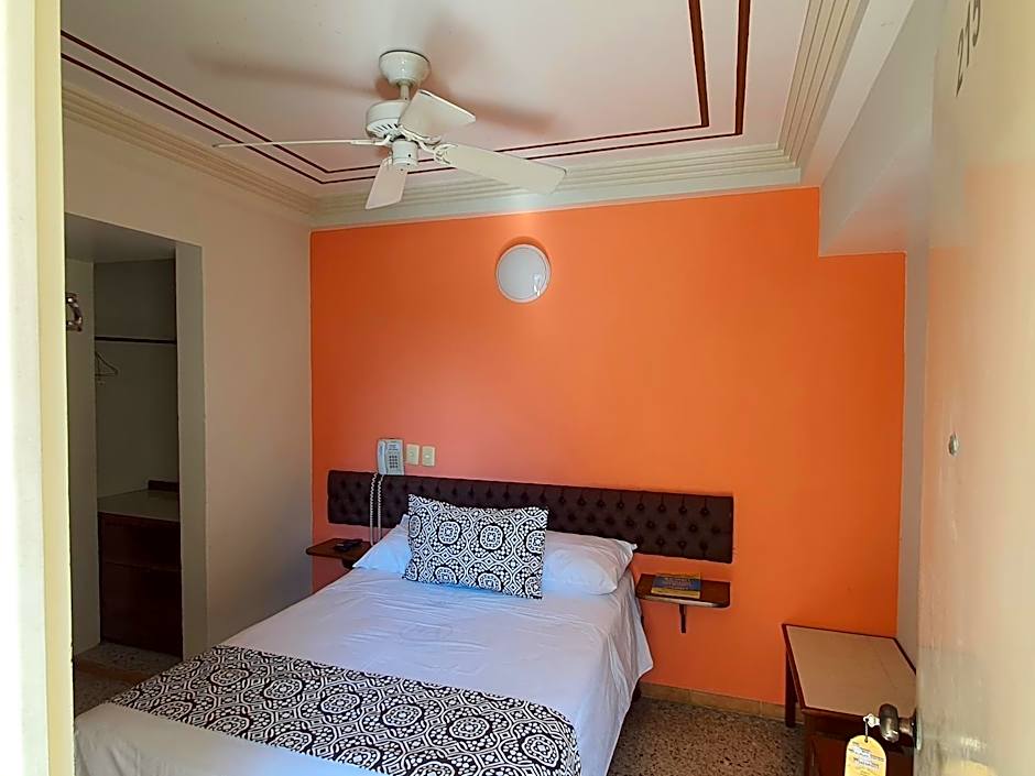 Hotel Atlantico a 150 mts de Playa Martí