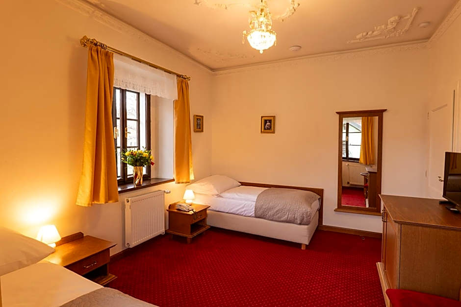 LH Hotel Gold
