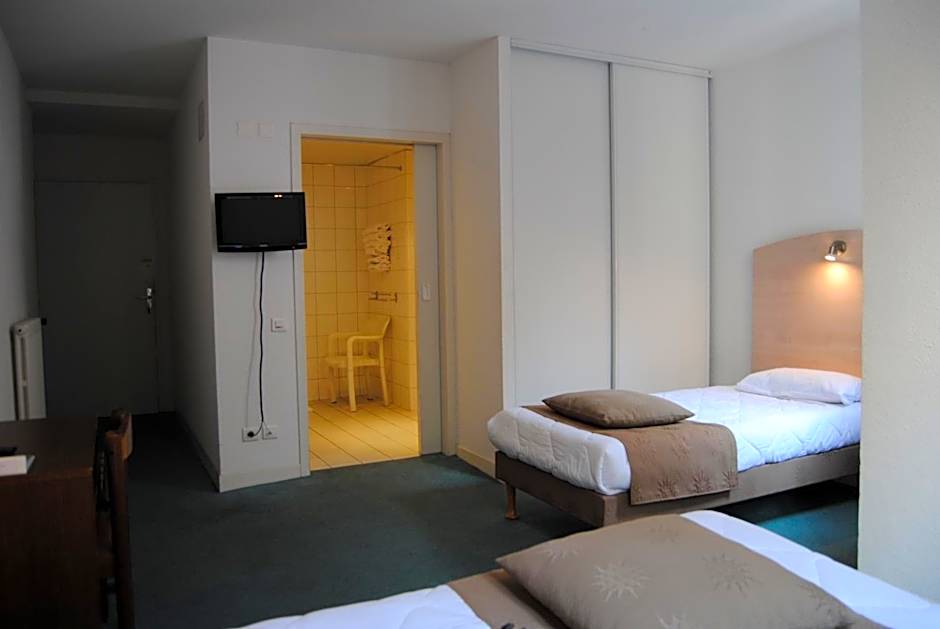 Adonis Lourdes - Notre Dame de la Sarte