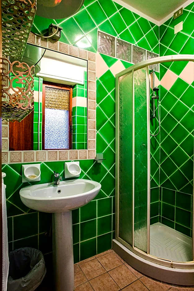 Hotel Villarosa con Vespa Rent