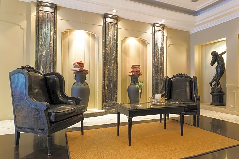 Le Cinque Lusso Hotel