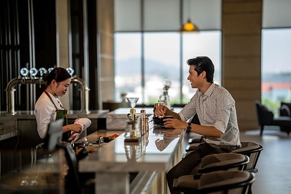 Crowne Plaza Vinh Yen City Centre By IHG