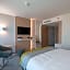 Holiday Inn Express Dusseldorf- Hauptbahnhof By IHG